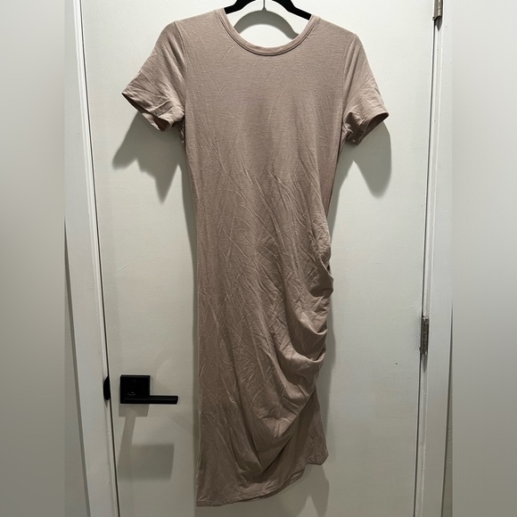 NWOT Treasure & Bond Side Ruched Beige Body-Con Dress - Medium - Picture 3 of 5
